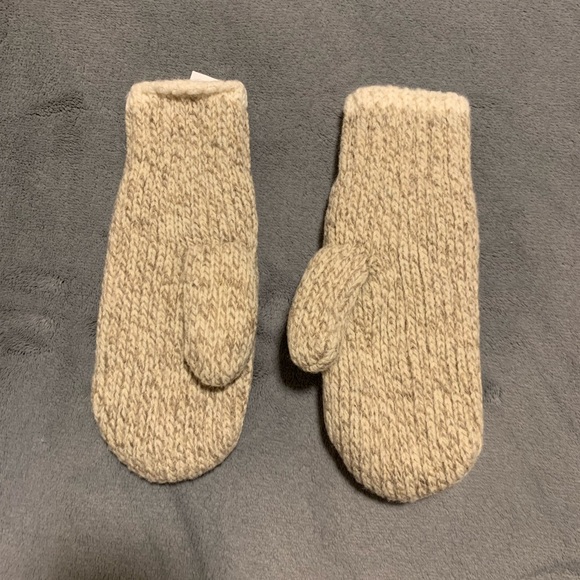 Beige wool extra-warm mittens - Picture 2 of 3
